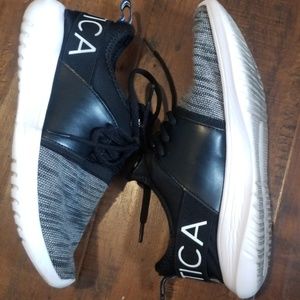 Nautica trainers